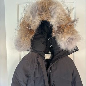 Canada Goose Shelburne Parka Size Small in Grey